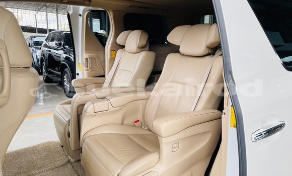 ซื้อ รถมือสอง Toyota Alphard ขาว รถยนต์ ใน %{เมือง} ใน กรุงเทพมหานคร ซื้อ รถมือสอง Toyota Alphard ขาว รถยนต์ ใน %{เมือง} ใน กรุงเทพมหานคร