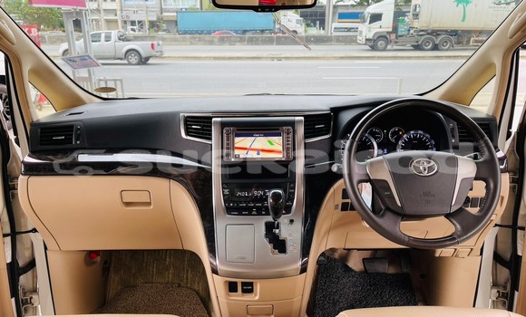 ซื้อ รถมือสอง Toyota Alphard ขาว รถยนต์ ใน %{เมือง} ใน กรุงเทพมหานคร ซื้อ รถมือสอง Toyota Alphard ขาว รถยนต์ ใน %{เมือง} ใน กรุงเทพมหานคร