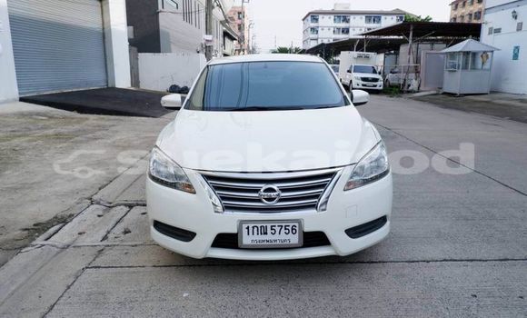 Buy Used Nissan Sylphy White Car in Bangkok in Bangkok