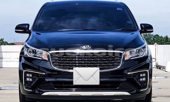 Buy Used Kia Carnival Black Car in Bangkok in Bangkok