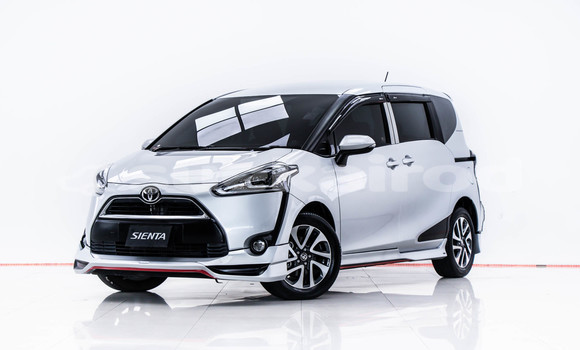 Buy Used Toyota Sienna Other Car in Bangkok in Bangkok Buy Used Toyota Sienna Other Car in Bangkok in Bangkok