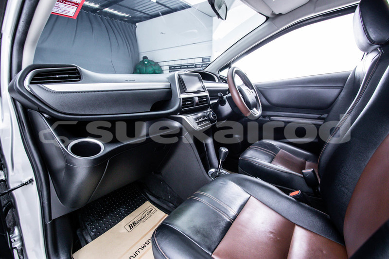 Big with watermark toyota sienna bangkok bangkok 66373