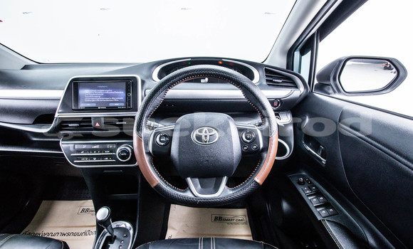 Buy Used Toyota Sienna Other Car in Bangkok in Bangkok Buy Used Toyota Sienna Other Car in Bangkok in Bangkok