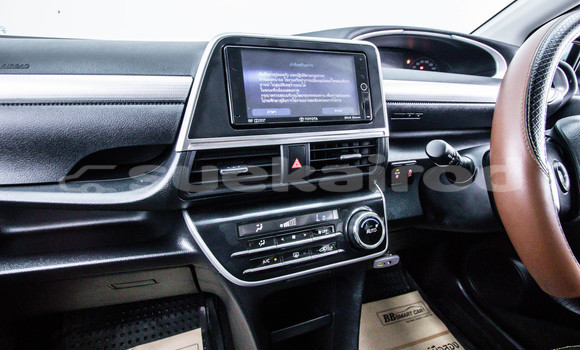 Buy Used Toyota Sienna Other Car in Bangkok in Bangkok Buy Used Toyota Sienna Other Car in Bangkok in Bangkok