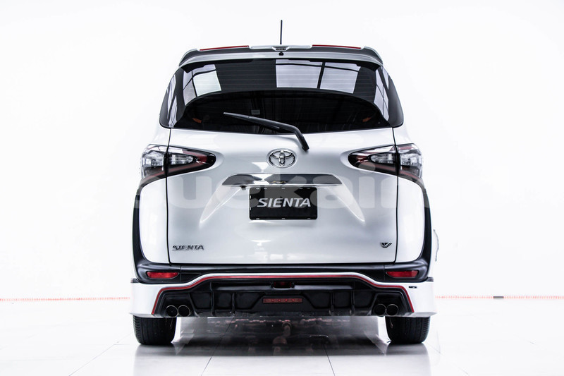 Big with watermark toyota sienna bangkok bangkok 66373