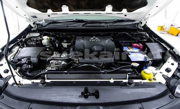 Buy Used Mitsubishi Pajero White Car in Bangkok in Bangkok Buy Used Mitsubishi Pajero White Car in Bangkok in Bangkok