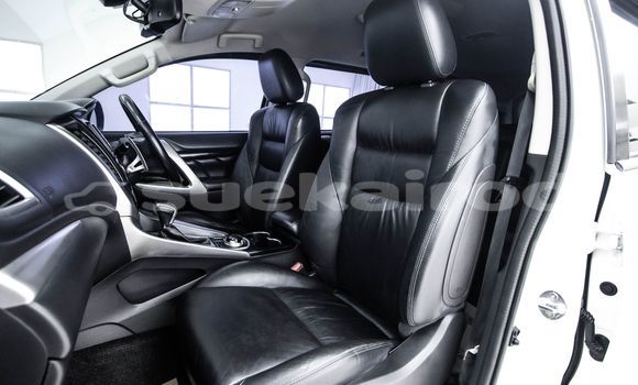 Buy Used Mitsubishi Pajero White Car in Bangkok in Bangkok Buy Used Mitsubishi Pajero White Car in Bangkok in Bangkok