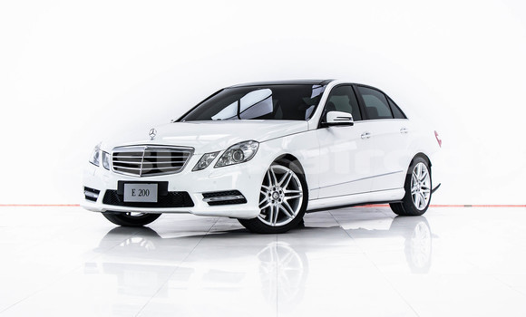 ซื้อ รถมือสอง Mercedes-Benz E-Classe ขาว รถยนต์ ใน %{เมือง} ใน กรุงเทพมหานคร ซื้อ รถมือสอง Mercedes-Benz E-Classe ขาว รถยนต์ ใน %{เมือง} ใน กรุงเทพมหานคร