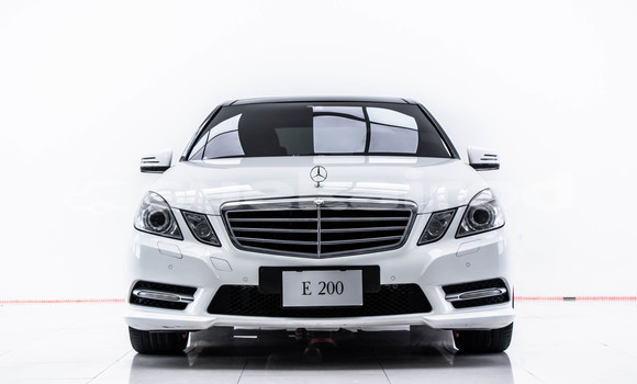 ซื้อ รถมือสอง Mercedes-Benz E-Classe ขาว รถยนต์ ใน %{เมือง} ใน กรุงเทพมหานคร ซื้อ รถมือสอง Mercedes-Benz E-Classe ขาว รถยนต์ ใน %{เมือง} ใน กรุงเทพมหานคร
