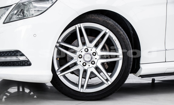 ซื้อ รถมือสอง Mercedes-Benz E-Classe ขาว รถยนต์ ใน %{เมือง} ใน กรุงเทพมหานคร ซื้อ รถมือสอง Mercedes-Benz E-Classe ขาว รถยนต์ ใน %{เมือง} ใน กรุงเทพมหานคร