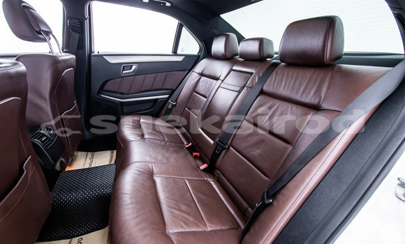 ซื้อ รถมือสอง Mercedes-Benz E-Classe ขาว รถยนต์ ใน %{เมือง} ใน กรุงเทพมหานคร ซื้อ รถมือสอง Mercedes-Benz E-Classe ขาว รถยนต์ ใน %{เมือง} ใน กรุงเทพมหานคร