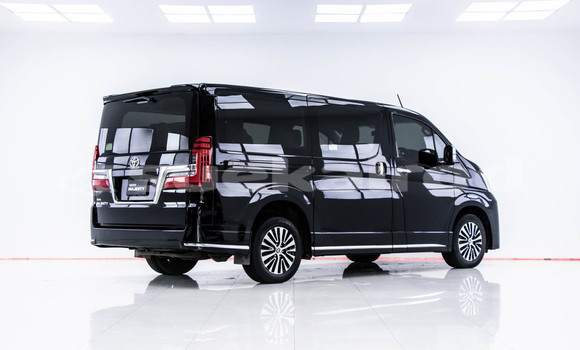 ซื้อ รถมือสอง Toyota Crown Majesta สีดำ รถยนต์ ใน %{เมือง} ใน กรุงเทพมหานคร ซื้อ รถมือสอง Toyota Crown Majesta สีดำ รถยนต์ ใน %{เมือง} ใน กรุงเทพมหานคร