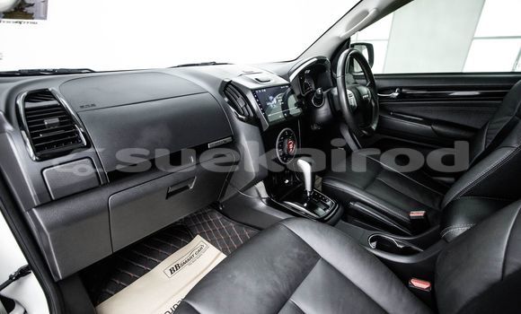 Buy Used Isuzu MU-X White Car in Bangkok in Bangkok Buy Used Isuzu MU-X White Car in Bangkok in Bangkok