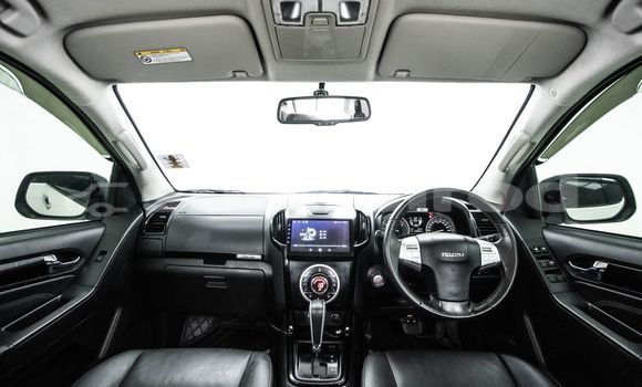 Buy Used Isuzu MU-X White Car in Bangkok in Bangkok Buy Used Isuzu MU-X White Car in Bangkok in Bangkok