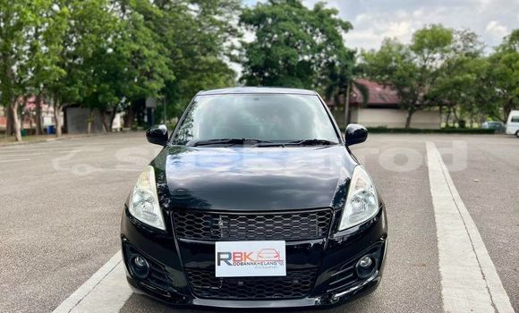 ซื้อ รถมือสอง Suzuki Swift สีดำ รถยนต์ ใน %{เมือง} ใน กรุงเทพมหานคร