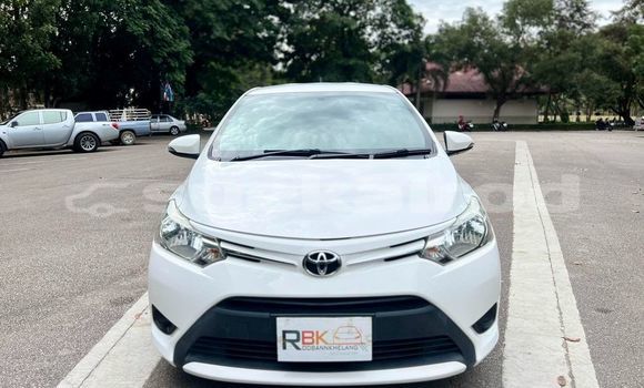 ซื้อ รถมือสอง Toyota Vios ขาว รถยนต์ ใน %{เมือง} ใน กรุงเทพมหานคร