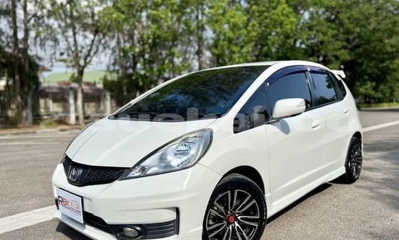 ซื้อ รถมือสอง Honda Jazz ขาว รถยนต์ ใน %{เมือง} ใน กรุงเทพมหานคร ซื้อ รถมือสอง Honda Jazz ขาว รถยนต์ ใน %{เมือง} ใน กรุงเทพมหานคร