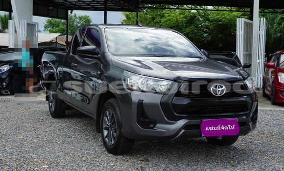 Buy Used Toyota Hilux Black Car in Bangkok in Bangkok