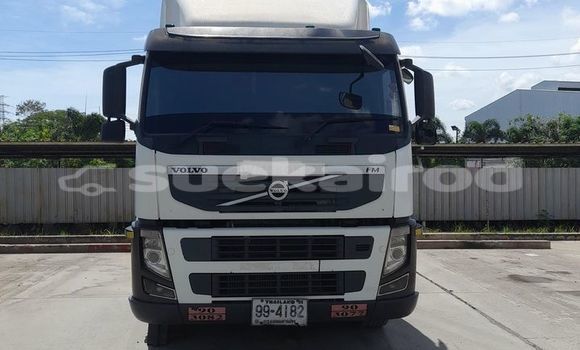 Buy Used Volvo F4 White Truck in Chonburi in Chonburi Buy Used Volvo F4 White Truck in Chonburi in Chonburi