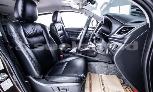 Buy Used Mitsubishi Pajero Sport Brown Car in Bangkok in Bangkok Buy Used Mitsubishi Pajero Sport Brown Car in Bangkok in Bangkok