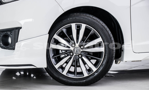 Buy Used Honda Jazz White Car in Bangkok in Bangkok Buy Used Honda Jazz White Car in Bangkok in Bangkok