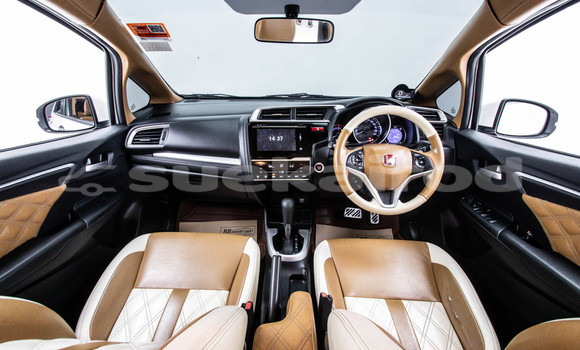 Buy Used Honda Jazz White Car in Bangkok in Bangkok Buy Used Honda Jazz White Car in Bangkok in Bangkok