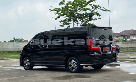 Buy Used Toyota Matrix Black Car in Bangkok in Bangkok Buy Used Toyota Matrix Black Car in Bangkok in Bangkok