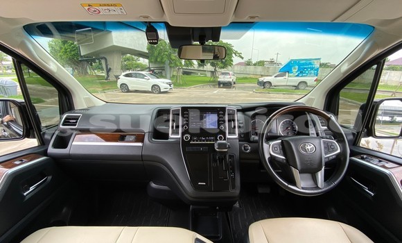 Buy Used Toyota Matrix Black Car in Bangkok in Bangkok Buy Used Toyota Matrix Black Car in Bangkok in Bangkok