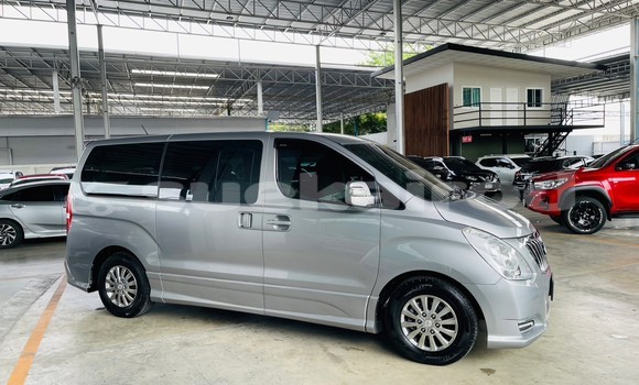 Buy Used Hyundai H1 Other Car in Bangkok in Bangkok Buy Used Hyundai H1 Other Car in Bangkok in Bangkok