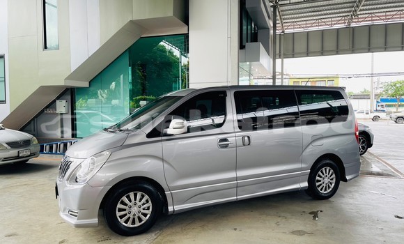 Buy Used Hyundai H1 Other Car in Bangkok in Bangkok Buy Used Hyundai H1 Other Car in Bangkok in Bangkok