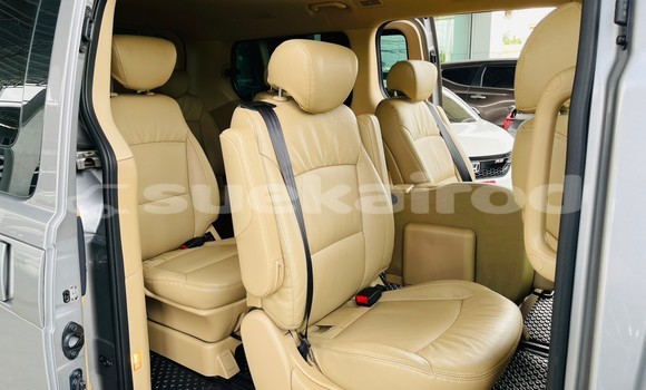 Buy Used Hyundai H1 Other Car in Bangkok in Bangkok Buy Used Hyundai H1 Other Car in Bangkok in Bangkok