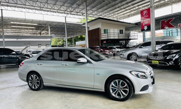 Buy Used Mercedes-Benz C-klasse Silver Car in Bangkok in Bangkok Buy Used Mercedes-Benz C-klasse Silver Car in Bangkok in Bangkok