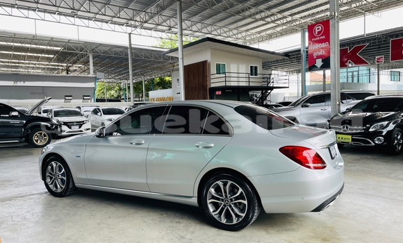 Buy Used Mercedes-Benz C-klasse Silver Car in Bangkok in Bangkok Buy Used Mercedes-Benz C-klasse Silver Car in Bangkok in Bangkok
