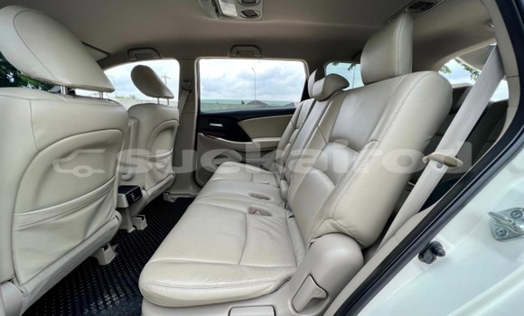 Buy Used Honda Odyssey White Car in Bangkok in Bangkok Buy Used Honda Odyssey White Car in Bangkok in Bangkok