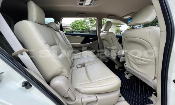 Buy Used Honda Odyssey White Car in Bangkok in Bangkok Buy Used Honda Odyssey White Car in Bangkok in Bangkok