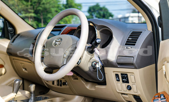 ซื้อ รถมือสอง Toyota Fortuner เงิน รถยนต์ ใน %{เมือง} ใน สระบุรี ซื้อ รถมือสอง Toyota Fortuner เงิน รถยนต์ ใน %{เมือง} ใน สระบุรี