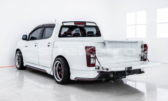 Buy Used Isuzu D-Max White Car in Bangkok in Bangkok Buy Used Isuzu D-Max White Car in Bangkok in Bangkok