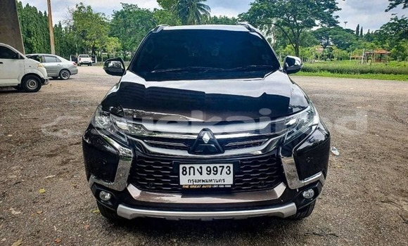 ซื้อ รถมือสอง Mitsubishi Pajero สีดำ รถยนต์ ใน %{เมือง} ใน กรุงเทพมหานคร ซื้อ รถมือสอง Mitsubishi Pajero สีดำ รถยนต์ ใน %{เมือง} ใน กรุงเทพมหานคร