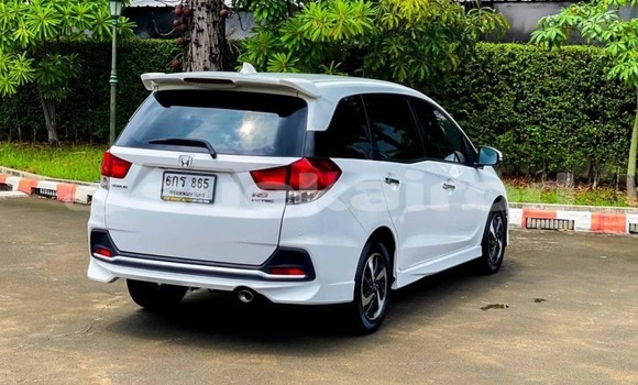 ซื้อ รถมือสอง Honda Mobilio ขาว รถยนต์ ใน %{เมือง} ใน กรุงเทพมหานคร ซื้อ รถมือสอง Honda Mobilio ขาว รถยนต์ ใน %{เมือง} ใน กรุงเทพมหานคร