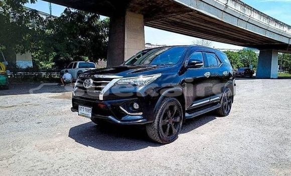 ซื้อ รถมือสอง Toyota Fortuner สีดำ รถยนต์ ใน %{เมือง} ใน กรุงเทพมหานคร ซื้อ รถมือสอง Toyota Fortuner สีดำ รถยนต์ ใน %{เมือง} ใน กรุงเทพมหานคร
