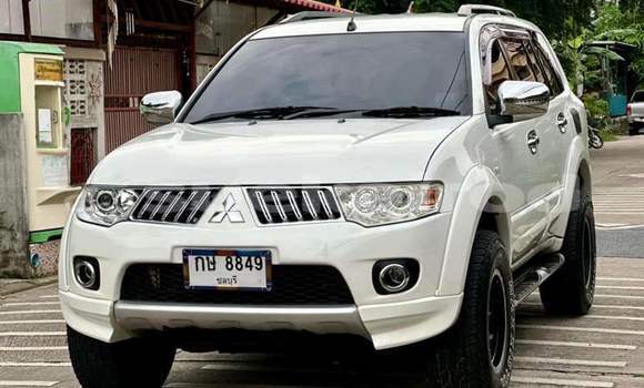Buy Used Mitsubishi Pajero White Car in Bangkok in Bangkok
