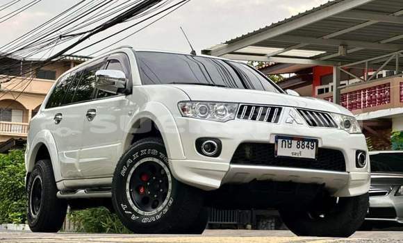 ซื้อ รถมือสอง Mitsubishi Pajero ขาว รถยนต์ ใน %{เมือง} ใน กรุงเทพมหานคร ซื้อ รถมือสอง Mitsubishi Pajero ขาว รถยนต์ ใน %{เมือง} ใน กรุงเทพมหานคร