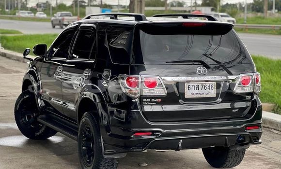 ซื้อ รถมือสอง Toyota Fortuner สีดำ รถยนต์ ใน %{เมือง} ใน กรุงเทพมหานคร ซื้อ รถมือสอง Toyota Fortuner สีดำ รถยนต์ ใน %{เมือง} ใน กรุงเทพมหานคร