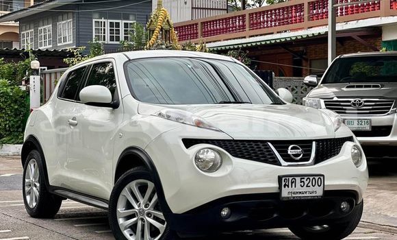 ซื้อ รถมือสอง Nissan Juke ขาว รถยนต์ ใน %{เมือง} ใน กรุงเทพมหานคร