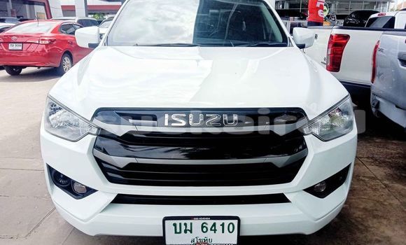 Buy Used Isuzu D-Max White Car in Bangkok in Bangkok