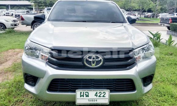 ซื้อ รถมือสอง Toyota Hiluxe Revo ขาว รถยนต์ ใน %{เมือง} ใน กรุงเทพมหานคร