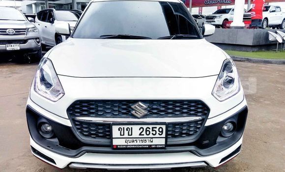 ซื้อ รถมือสอง Suzuki Swift ขาว รถยนต์ ใน %{เมือง} ใน กรุงเทพมหานคร