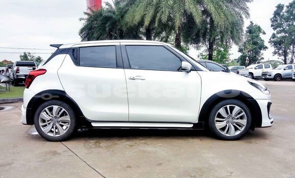 ซื้อ รถมือสอง Suzuki Swift ขาว รถยนต์ ใน %{เมือง} ใน กรุงเทพมหานคร ซื้อ รถมือสอง Suzuki Swift ขาว รถยนต์ ใน %{เมือง} ใน กรุงเทพมหานคร