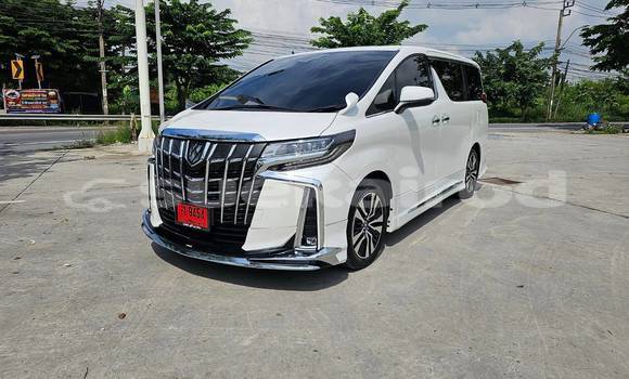 Buy Used Toyota Alphard White Car in Bangkok in Bangkok Buy Used Toyota Alphard White Car in Bangkok in Bangkok
