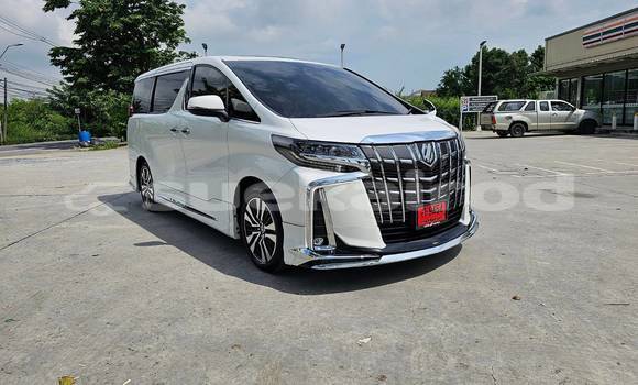 Buy Used Toyota Alphard White Car in Bangkok in Bangkok Buy Used Toyota Alphard White Car in Bangkok in Bangkok